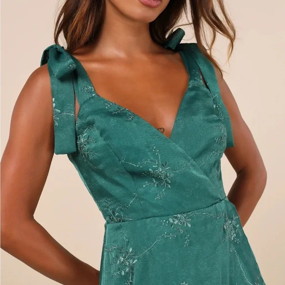 NWT ($79.00) Lulus Elegant Green Embroidered Ruffled Tie-Strap Midi Dress - Picture 2 of 8